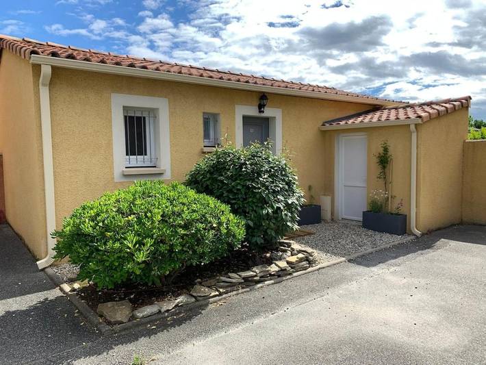 Location de vacances pour 11 personnes, avec jardin et piscine à Montboucher-sur-Jabron - 2