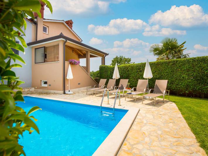 Ferienhaus für 5 Personen, mit Terrasse und Garten - 1