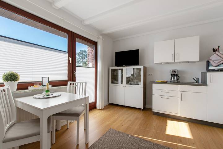 Ganze Wohnung, Ferienwohnung 'Edda 3' mit Gemeinschaftsgarten, Balkon und Wi-Fi in Meldorf, Kreis Dithmarschen