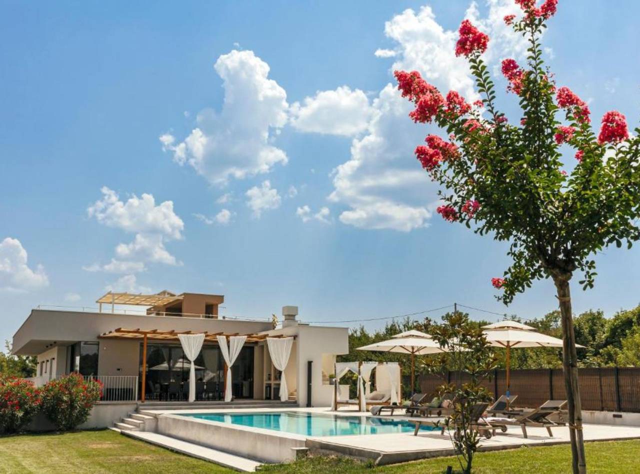 New Luxury Villa - Six Bedroom Villa in Imotski, Makarska Riviera