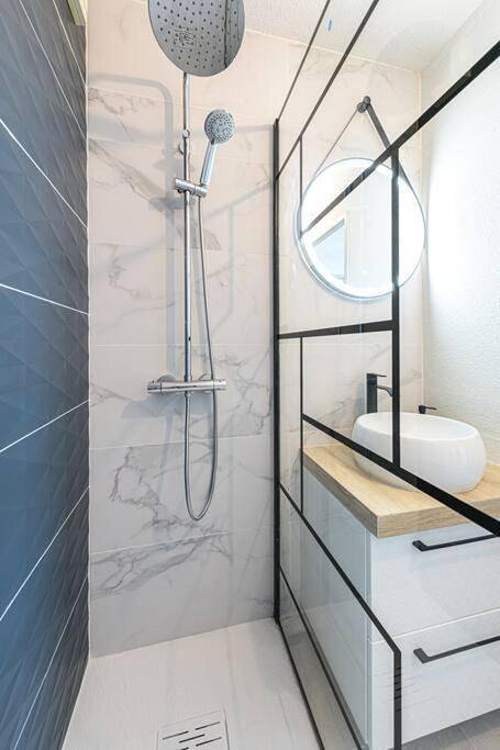 Gîte pour 4 personnes, avec piscine ainsi que vue et balcon, animaux acceptés à Villemur-sur-Tarn - 3