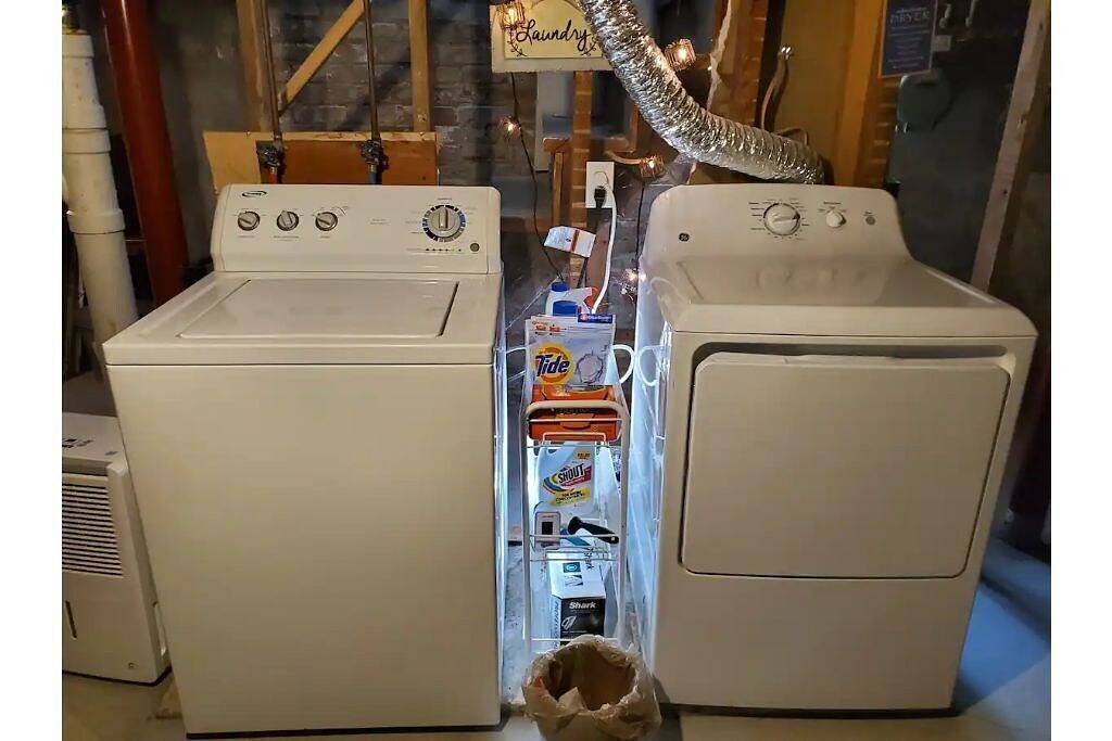 Ganze Wohnung, Clean Ground Level Apt/Queen Bed/Free Parking & Laundry/Close to Downtown in Fargo, North Dakota