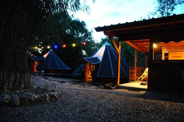 Tente pour 4 personnes, avec terrasse et jardin dans le Tarn - 4
