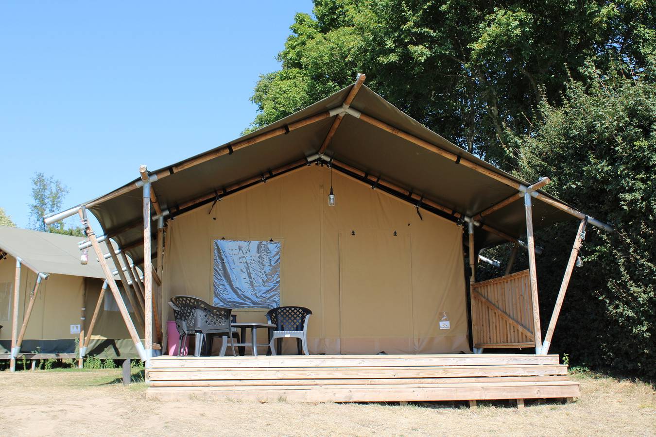 Resort Rhederlaagse Meren — Safarizelt für 2 bis 6 Personen mit Badezimmer in IJssel