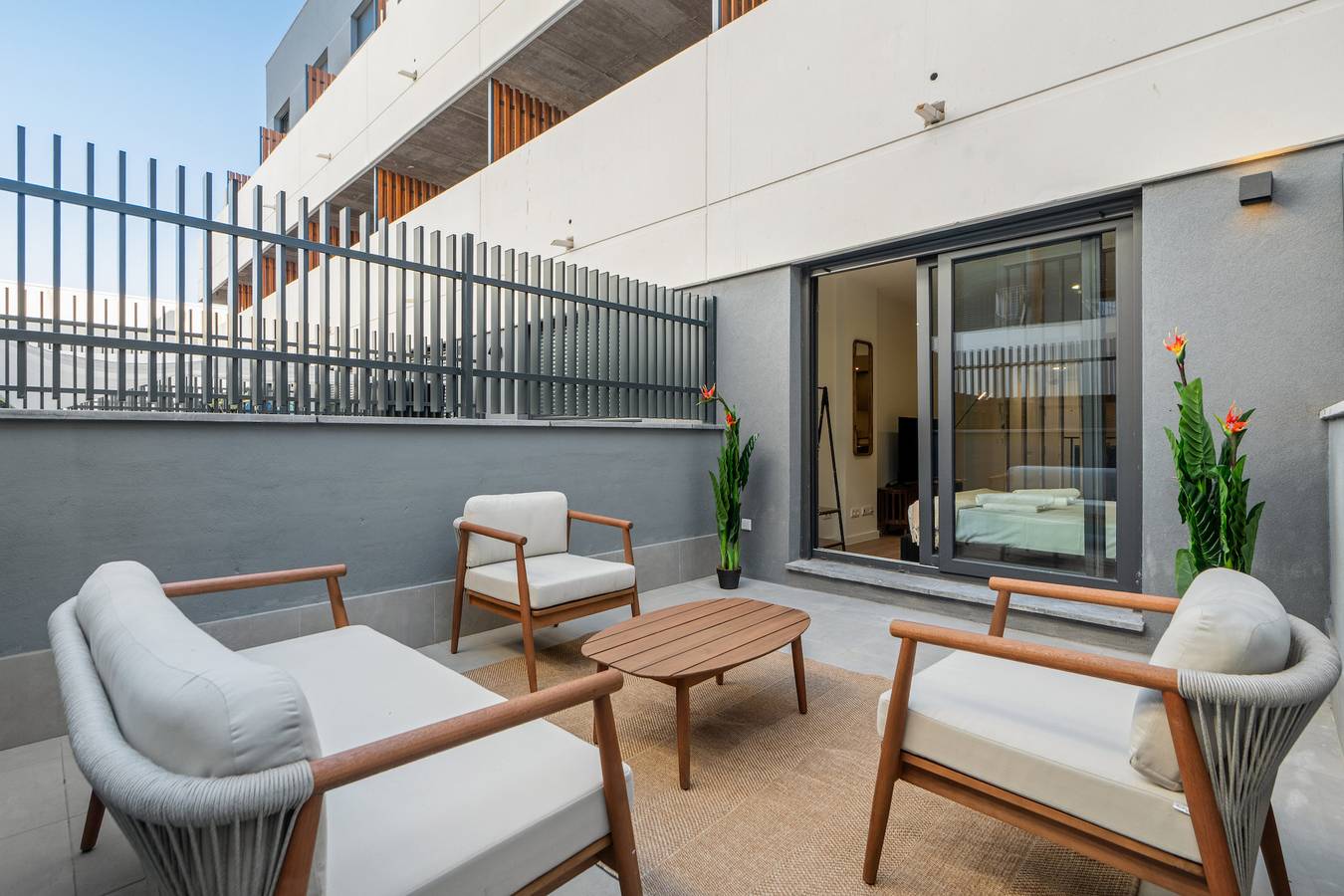 Entire apartment, Exclusivo apartamento con terraza privada, piscina, gimnasio y coworking en Madrid in San Sebastián de los Reyes, Madrid Province