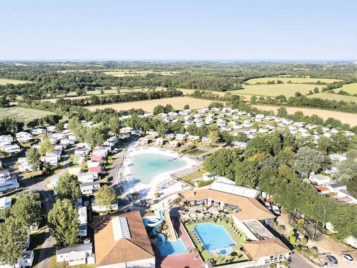Mobil home pour 6 personnes, avec piscine et terrasse à Landevieille - 2