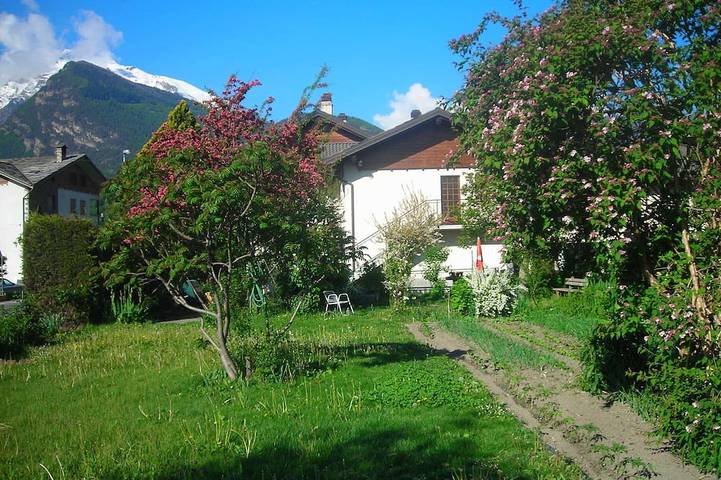 Entire apartment, Cozy apartment - central entrance to the Gran Paradiso valleys in Trepont, Comune di Villeneuve