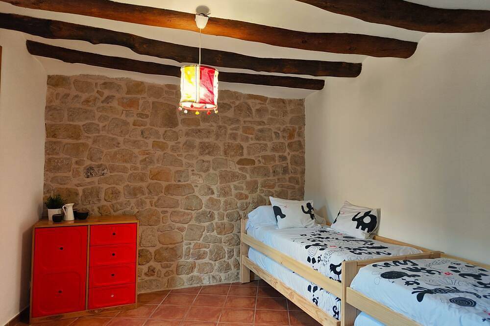 Charming barn in the Matarraña, patio with barbecue and Ac - Casa de las Letras in Lledó, Teruel Region