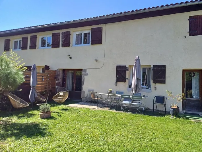 Casa de vacaciones para 10 personas, con vistas y jardín, Se admiten mascotas - 1