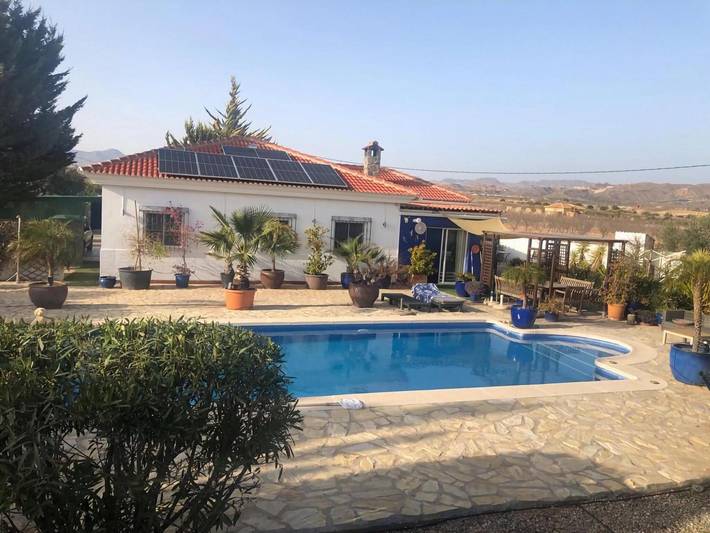 Location de vacances pour 6 personnes, avec piscine et jardin à Albox - 4