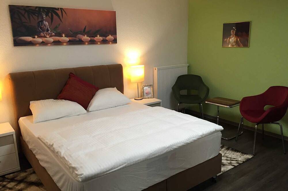Entire apartment, 2- Zimmer Apartment mit Schlafcouch - Comfort Boardinghouse in Kornwestheim, Landkreis Ludwigsburg