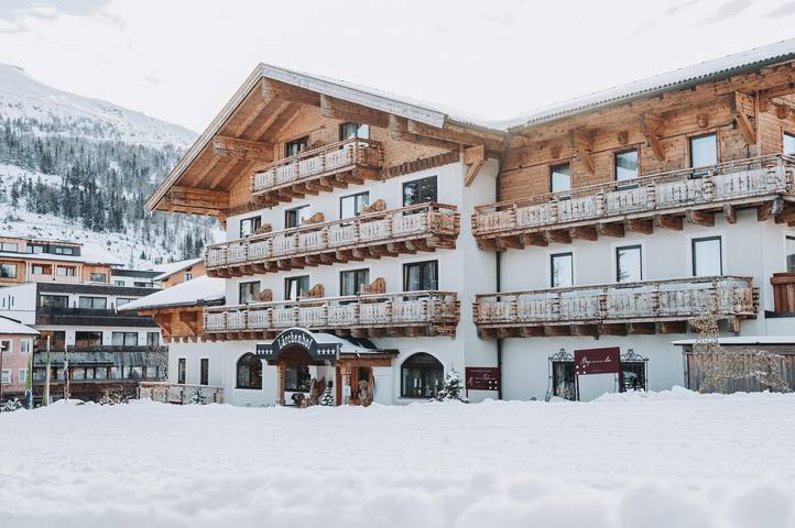 Hotel für 4 Personen, mit Garten und Whirlpool sowie Sauna, kinderfreundlich - 1