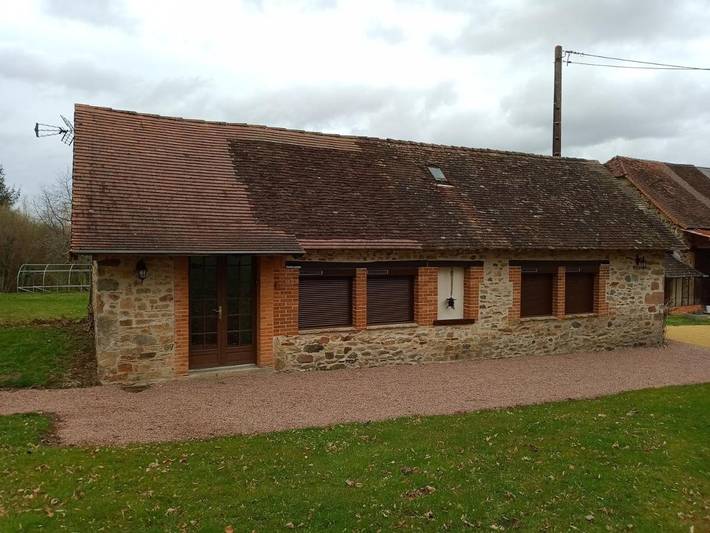 Location de vacances pour 4 personnes, avec vue et jardin à Château-Chervix - 4
