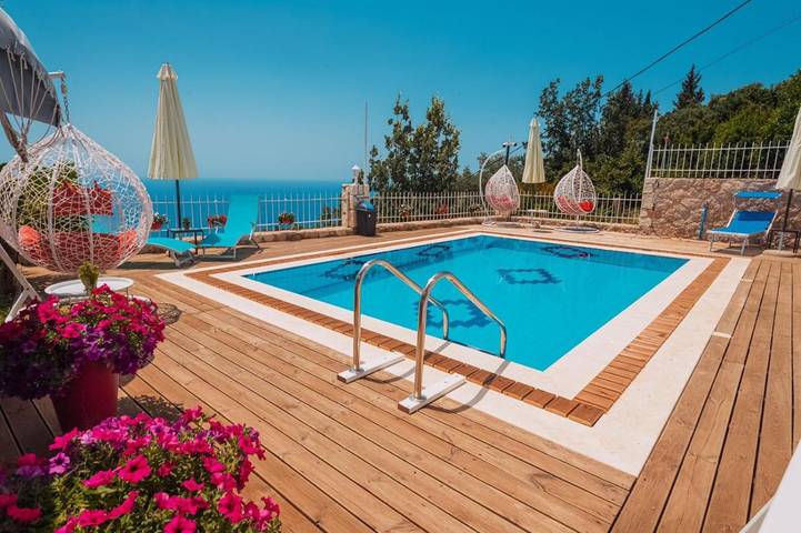 Maison d’hôte pour 7 personnes, avec piscine ainsi que vue et jardin, adapté aux familles à Himarë - 3