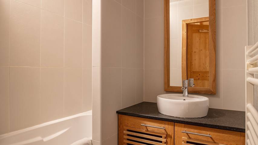 Appartement entier, Appartement de vacances pour 6 personnes avec balcon in Vallorcine, Région de Bonneville