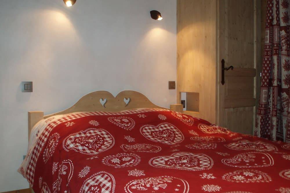 Chalet Individuel 8 Personnes - A 300 Metres Du Domaine Skiable Espace Diamant in Flumet, Région d'Albertville