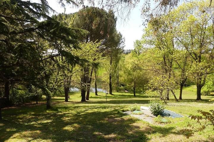 Casa de vacaciones para 7 personas, con balcón además de jardín y jacuzzi - 1