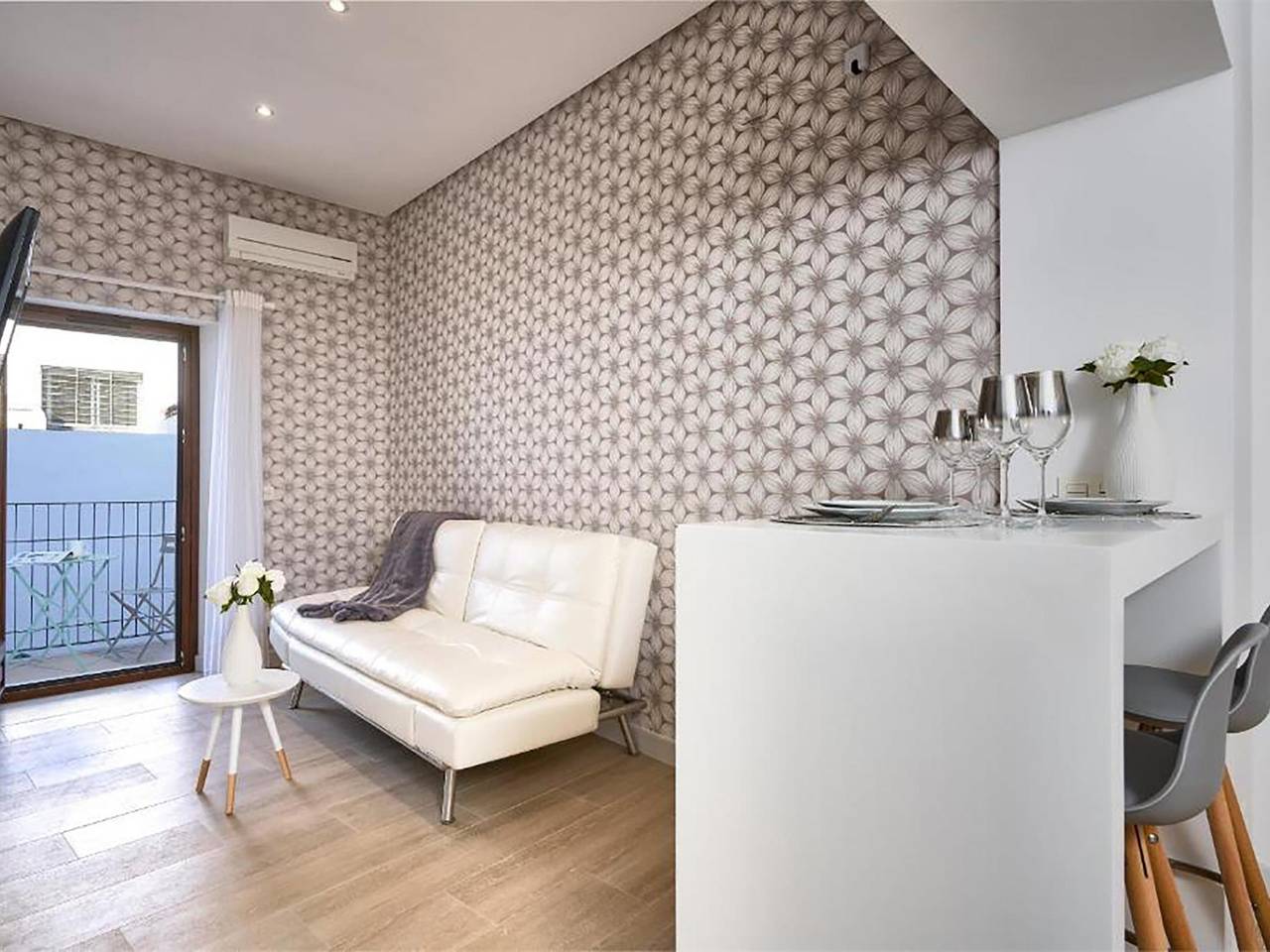 Ganze Ferienwohnung, Ferienwohnung für 2 Personen mit Terrasse in Casco Antiguo, Sevilla