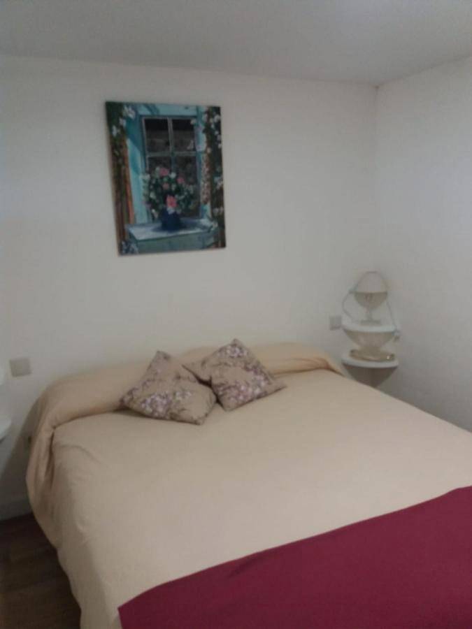 Two-Bedroom House in Cabañas de Polendos, Provincia de Segovia