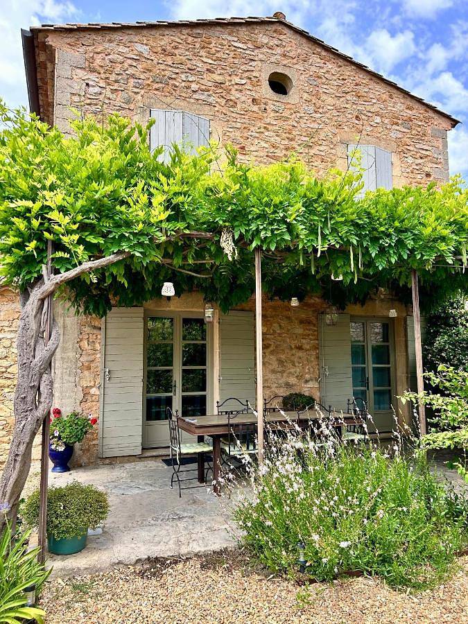Maison de vacances pour 6 personnes, avec Terrasse et Jardin ainsi que Piscine et Vue