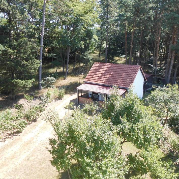 Ferienwohnung für 2 Personen, mit Terrasse und Garten sowie Ausblick in Zechlinerhütte