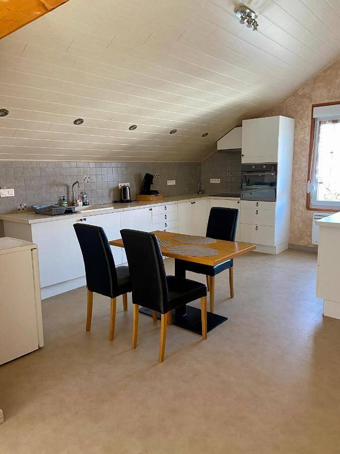 Appartement entier, Le Refuge du Clocher in Damprichard, Jura Francais