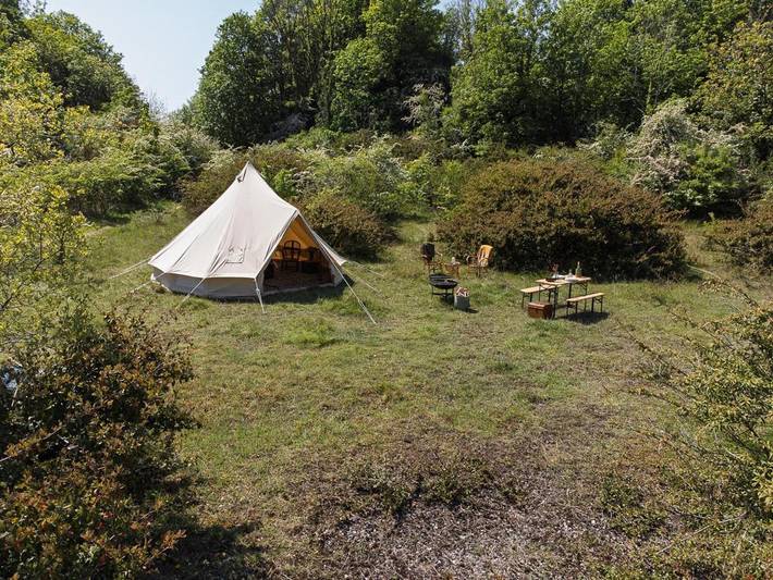 Glamping for 2 people, with garden and view in South Devon