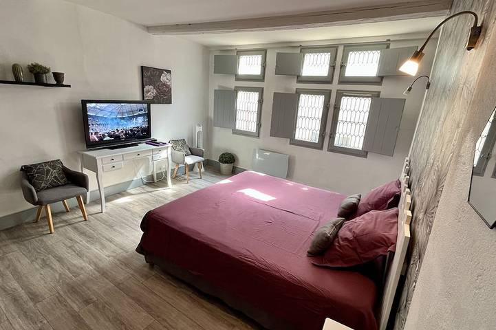 Gîte pour 4 personnes, avec terrasse dans Place aux Herbes - 2