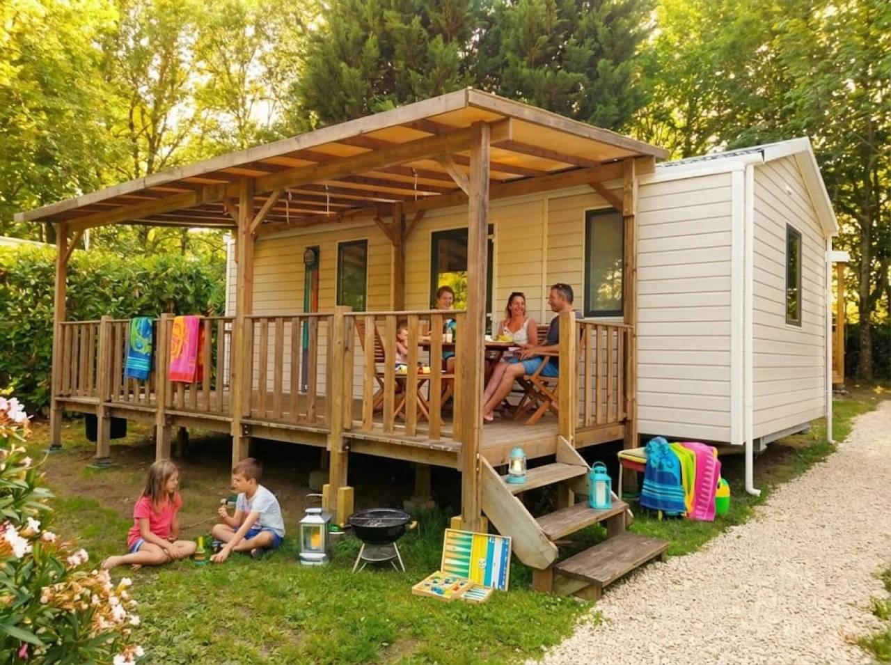Camping 3 étoiles - Piscine in Saint-Gérons, Région d'Aurillac