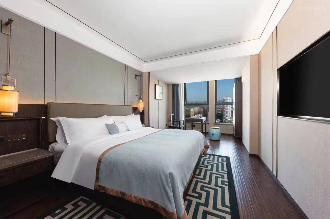 Till Bright Hotel Huaihua High-speed Railway South Station Wanda Plaza in Hunan