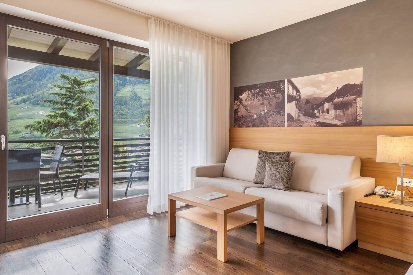 Ganze Wohnung, Ferienwohnung 'Alagundis Crystallinus' mit Bergblick, Gemeinschaftspool und Wlan in Algund, Texelgruppe