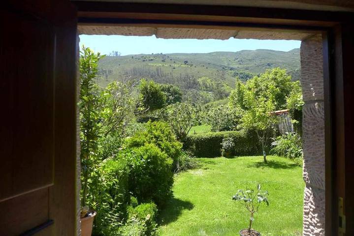 Casa rural para 5 personas, con Jardín en Val de San Vicente - 4