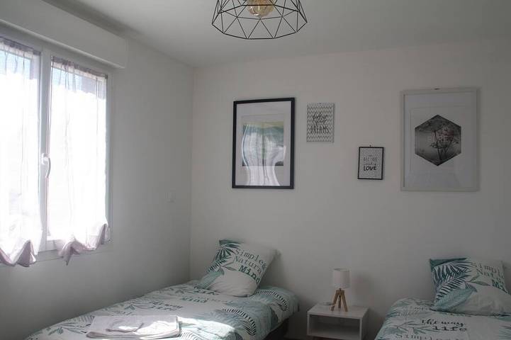 Location de vacances pour 6 personnes, avec terrasse et jardin à Bressols - 4