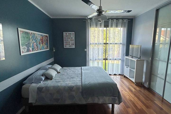 Location de vacances pour 6 personnes, avec terrasse et jardin à La Brède - 4