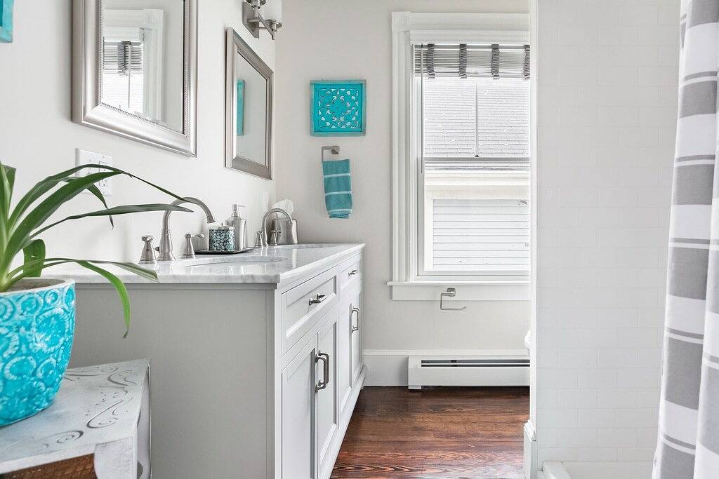 * Vollständige Sommervermietung - Neu renovierte Innenstadt von Newport mit Parkplatz! in Newport, Newport County