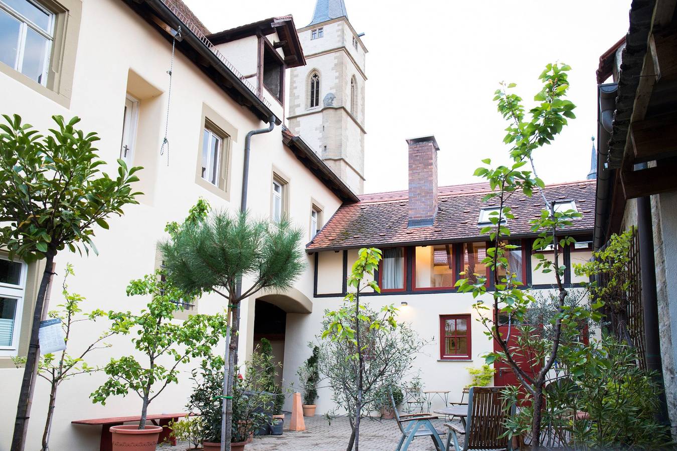 Ganze Wohnung, Wenkheimer Hof Ferienwohnung - Ferienwohnung, 65 qm, 1 Schlafzimmer, 1 Wohn-/Schlafzimmer, max. 4 Personen in Iphofen, Fränkisches Weinland