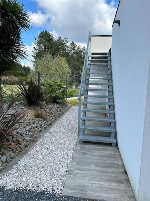 Gîte pour 4 personnes, avec jardin et terrasse à Changé - 3