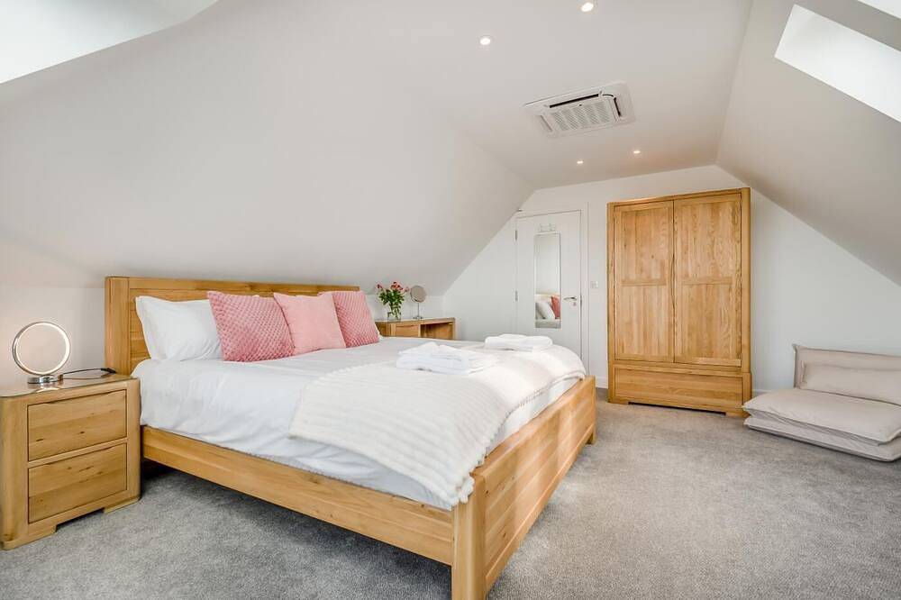 Entire apartment, 3 Bed in Tintagel (oc-e32938) in Tintagel, Pentire Point - Widemouth