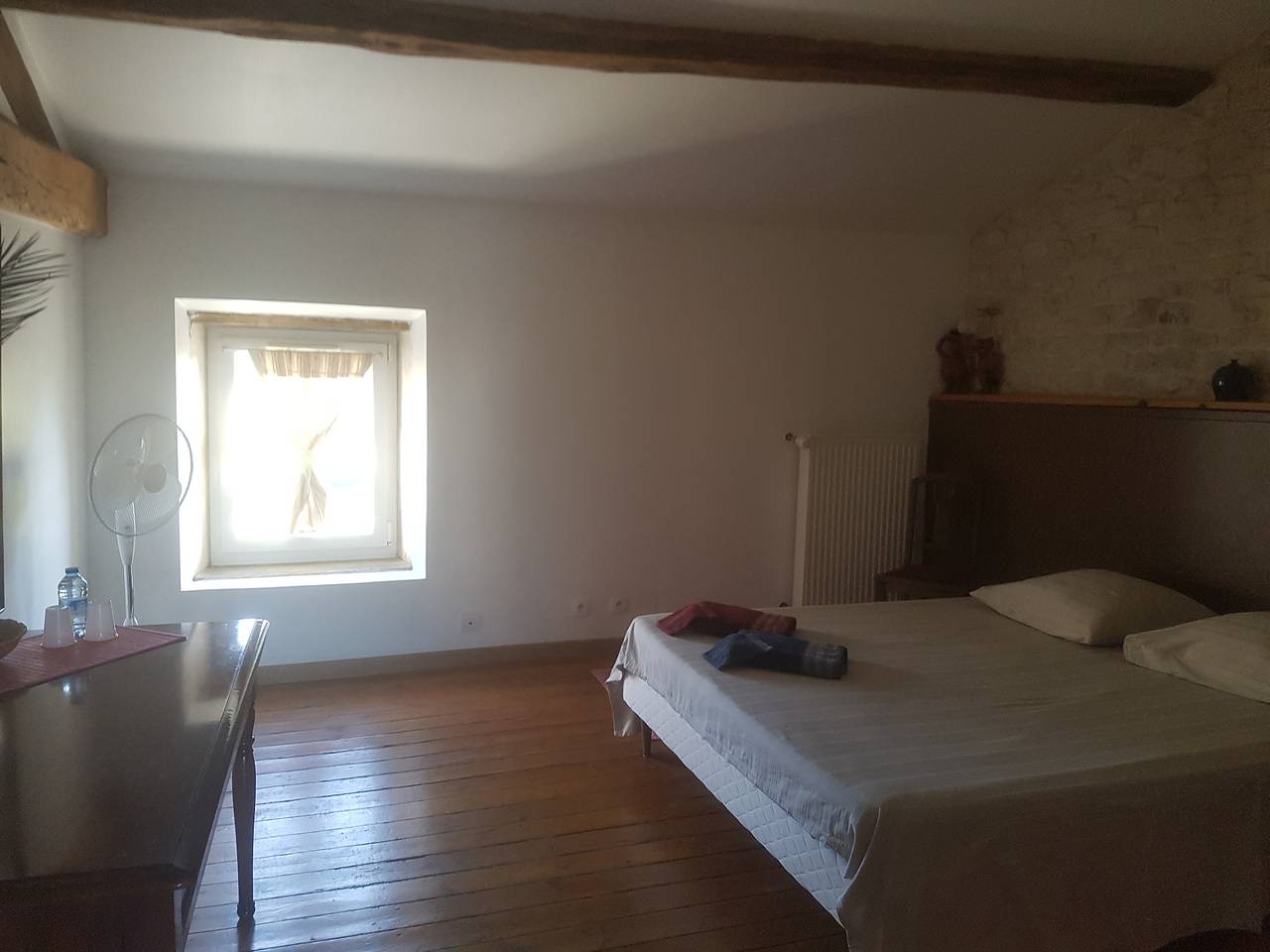 Habitación de huéspedes 'La Suite Una o Dos Habitaciones' con Terraza Compartida, Jardín Compartido y Wi-Fi in Saint-Martin-de-Fraigneau, Fontenay-le-Comte