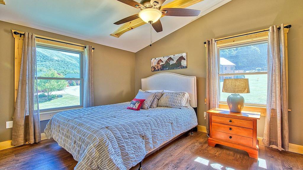 Panoramic Mountain Views/Roaming Elk/Fireplaces in Blue Ridge Parkway, Maggie Valley