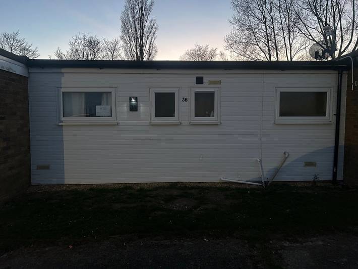 Great Yarmouth - Chalet - Sleeps 5 - Parking in Hemsby, Great Yarmouth