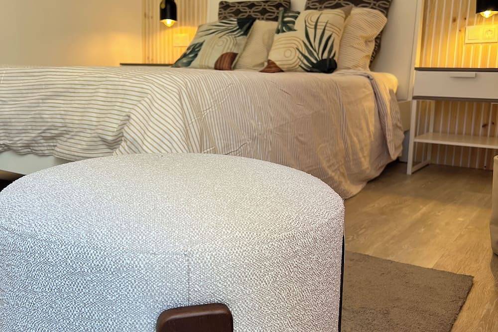 Apartamento inteiro, Quarto em apartamento partilhado com outros hóspedes in Águas Livres, Costa de Lisboa