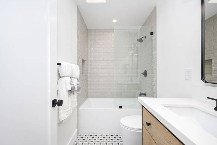 Vacation rental for 8 people, with balcony, with pets in Balboa Island