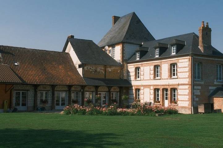 Gîte pour 13 personnes, avec jardin à Beauchamps