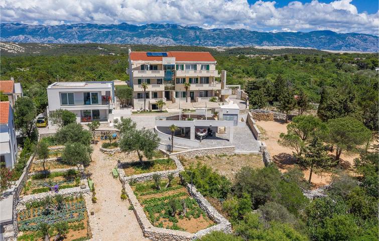 Ferienhaus für 8 Personen, mit Terrasse in Novalja - 3