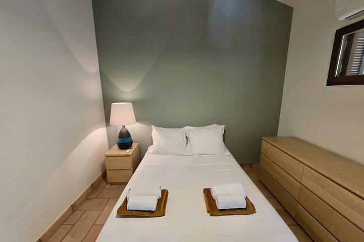 Location de vacances pour 10 personnes, avec jardin et terrasse dans Office De Tourisme De Saint Florent - 4
