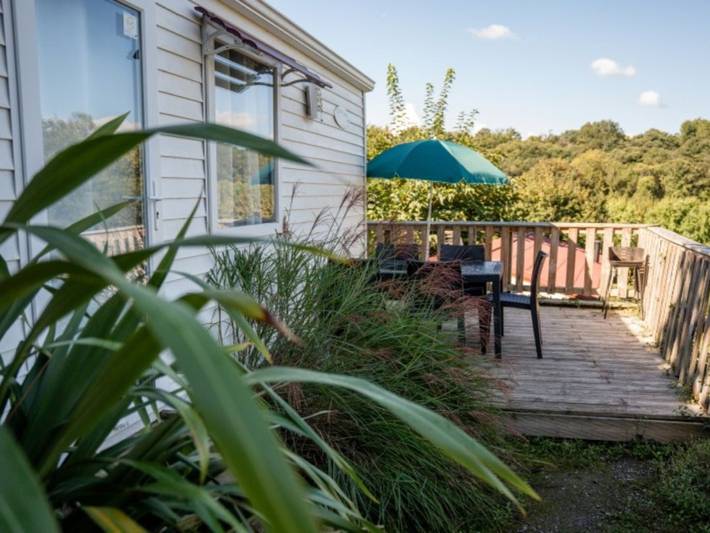 Mobil home pour 5 personnes, avec piscine et terrasse, animaux acceptés à Espelette