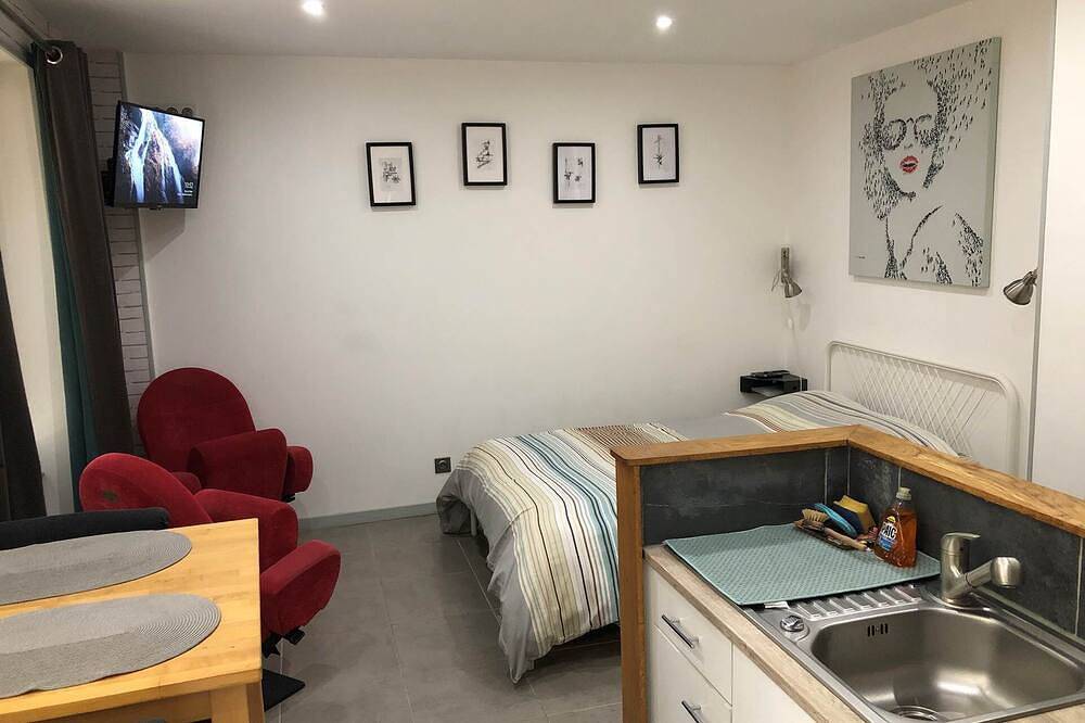 Ganze Wohnung, Studio 1*, impasse de la Chantrerie, floor 1 in Cahors, Quercy