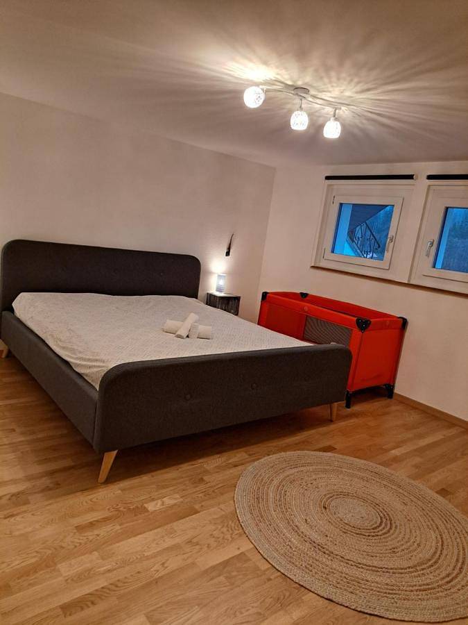 Ganze Wohnung, Three-Bedroom Apartment in Charmey, Val-de-Charmey