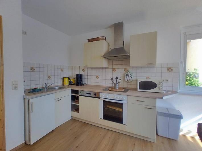Ferienwohnung für 5 Personen, mit Terrasse und Garten sowie Ausblick in Uhlstädt-Kirchhasel - 2